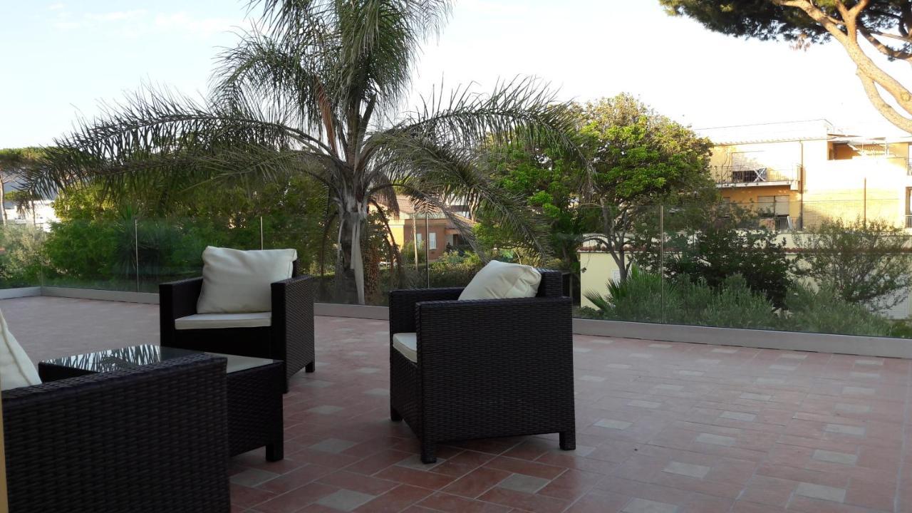 Stella Di Mare Villa Terracina Exterior photo